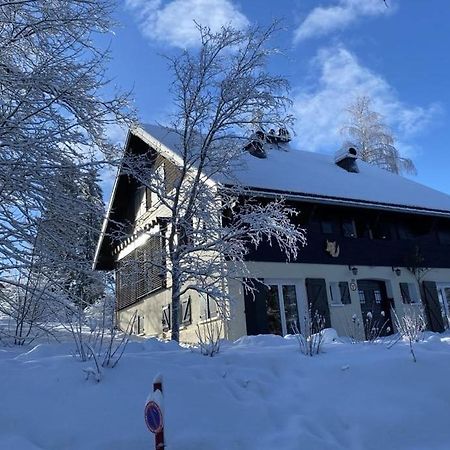 Au Coeur Du Village De Prémanon Extérieur photo