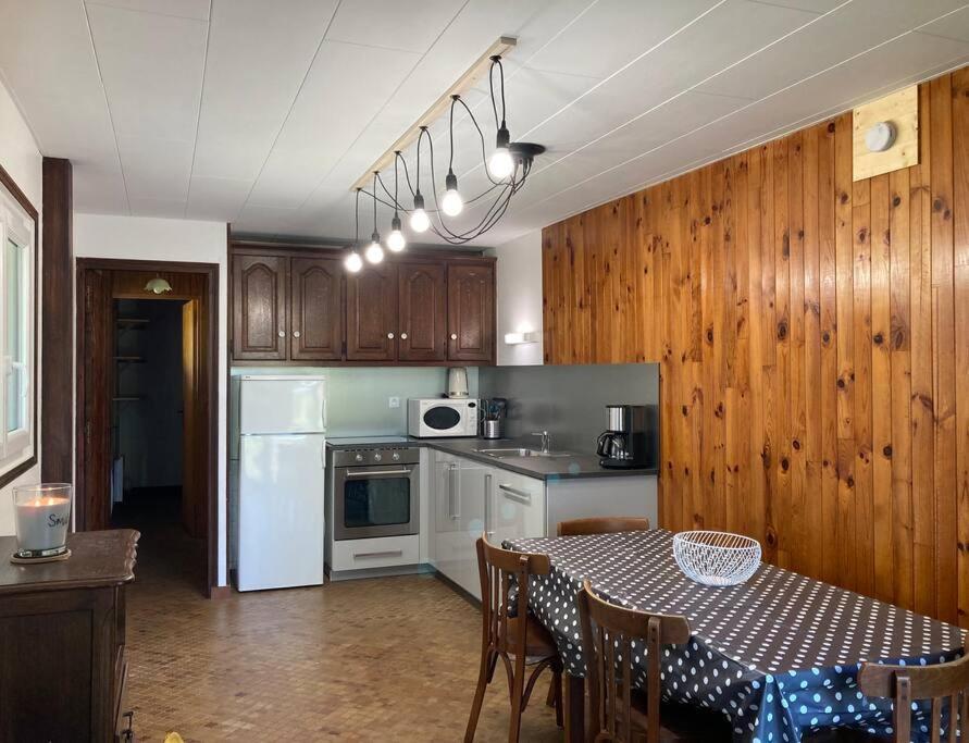 Au Coeur Du Village De Prémanon Extérieur photo